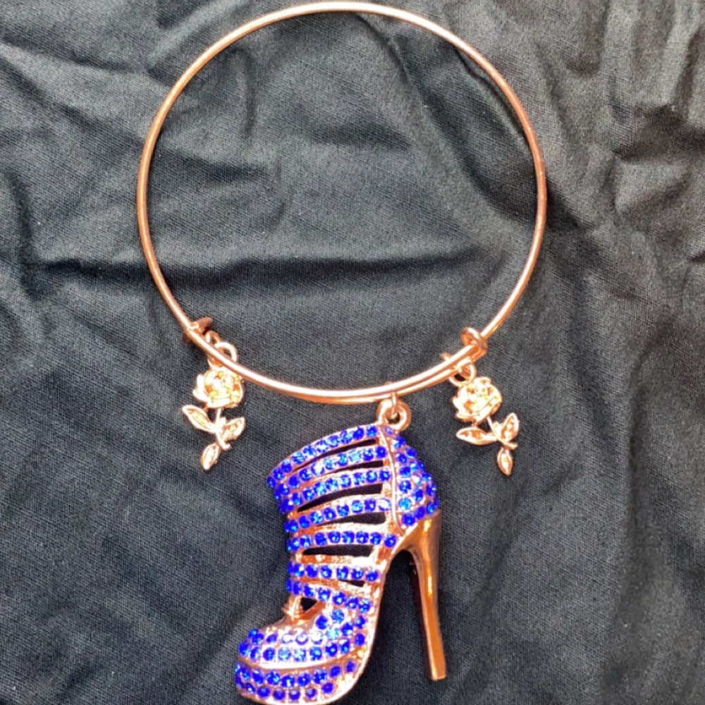 🌹🌹 Rose Gold Bangle 🌹🌹